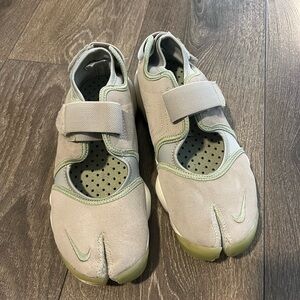 Nike - Air Rift Light Bone & Honeydew